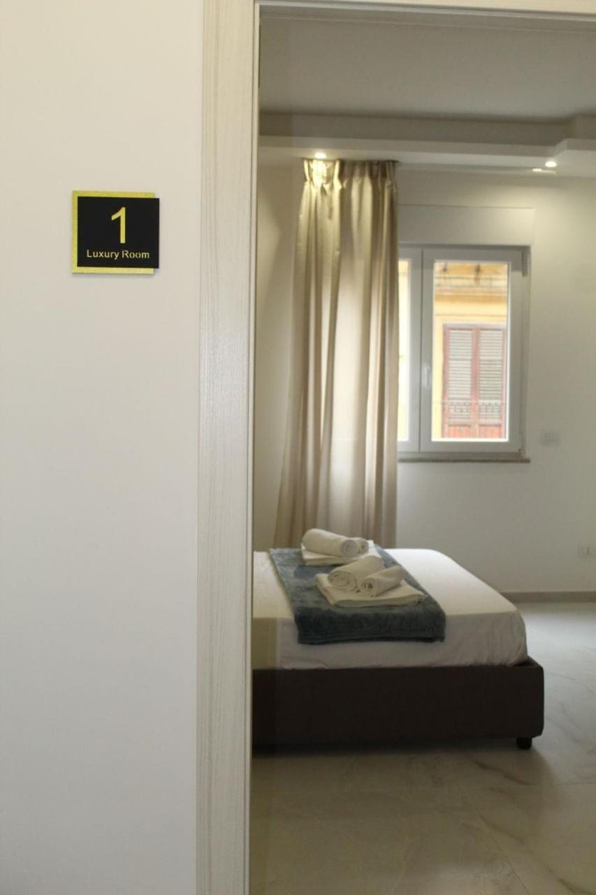 Diamante Luxury Rooms パレルモ エクステリア 写真