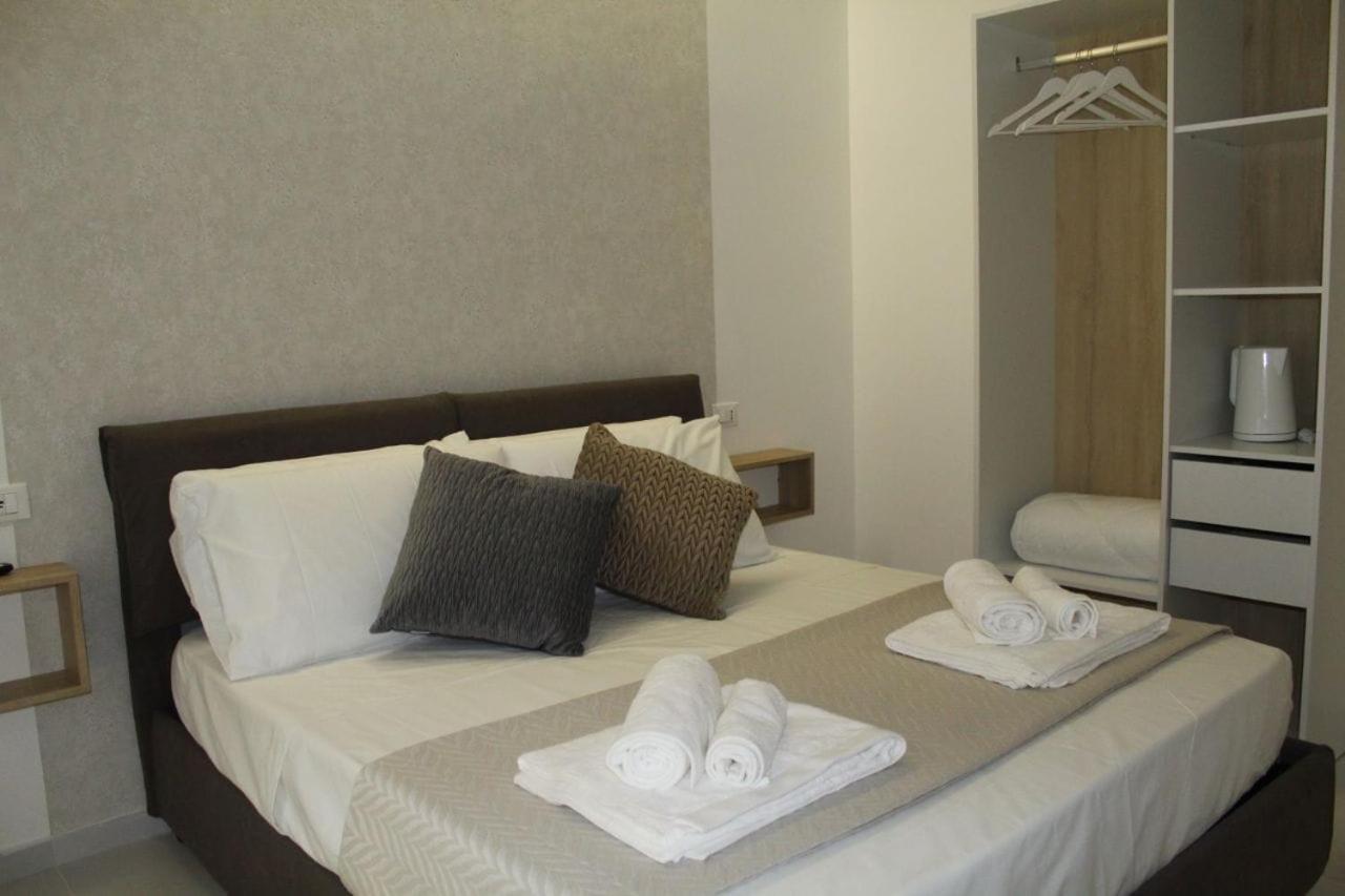 Diamante Luxury Rooms パレルモ エクステリア 写真